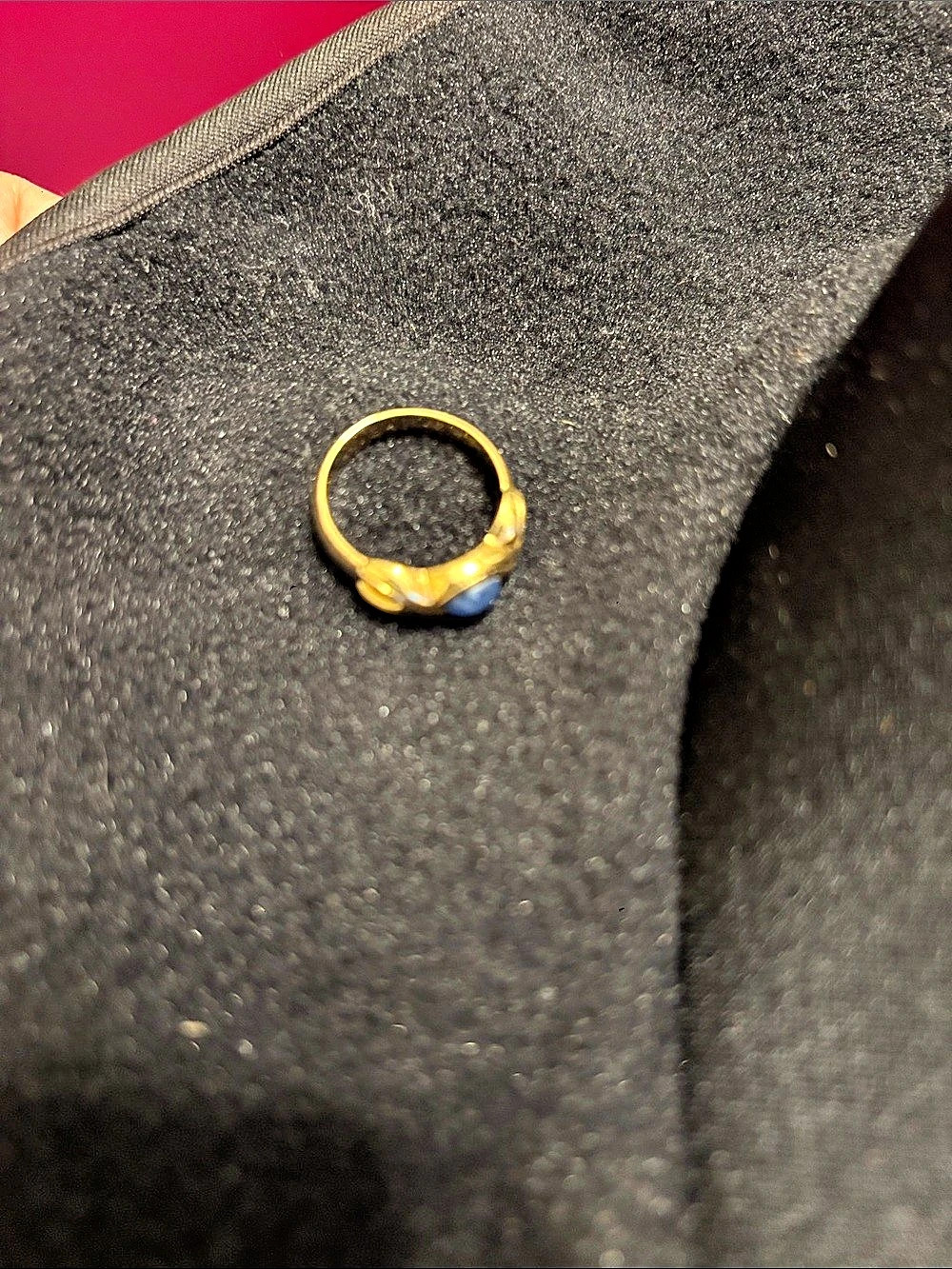 Gold-Tone Blue Stone Ring Like New